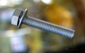 Болт крепления мотоголовки TOHATSU   910113-5845 ― 1998-2025  NEXT