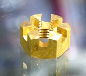 Гайка на винт Yamaha 6 / 8    90171-10M01-00 ― 1998-2025  NEXT