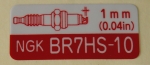 Наклейка используемых на моторе свечей зажигания BR7HS-10  TOHATSU  361-72026-0
