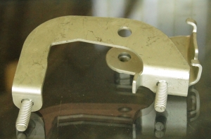 Кронштейн под трос газа HONDA  17929-ZV7-010 ― 1998-2025  NEXT