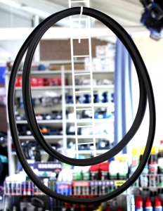 Уплотнение капота Suzuki DF200-DF250  (61112-93J00 / 61112-93J10 / 61112-93J20)  61112-93J21-000 ― 1998-2025  NEXT