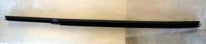 Уплотнитель стекла (правая, задняя дверь)  TOYOTA HARRIER   68173-48010 ― 1998-2024  NEXT